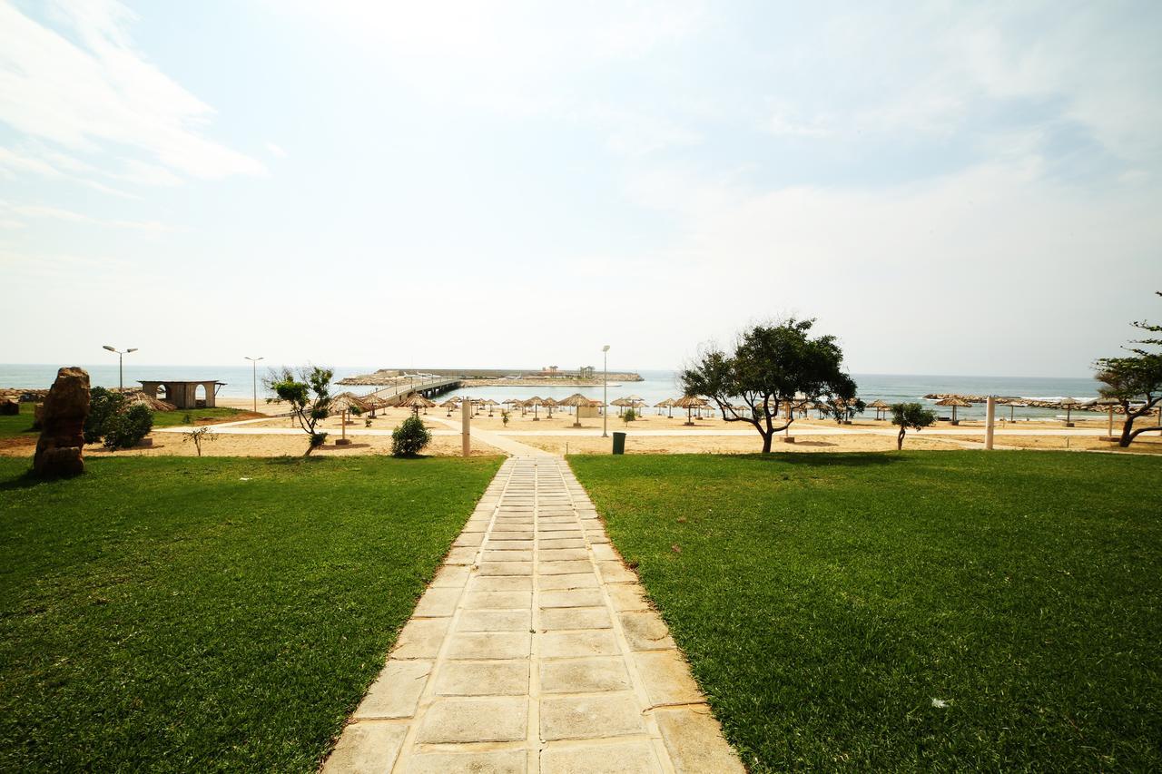 Jiyeh Marina Resort Hotel & Chalets Jieh Zewnętrze zdjęcie